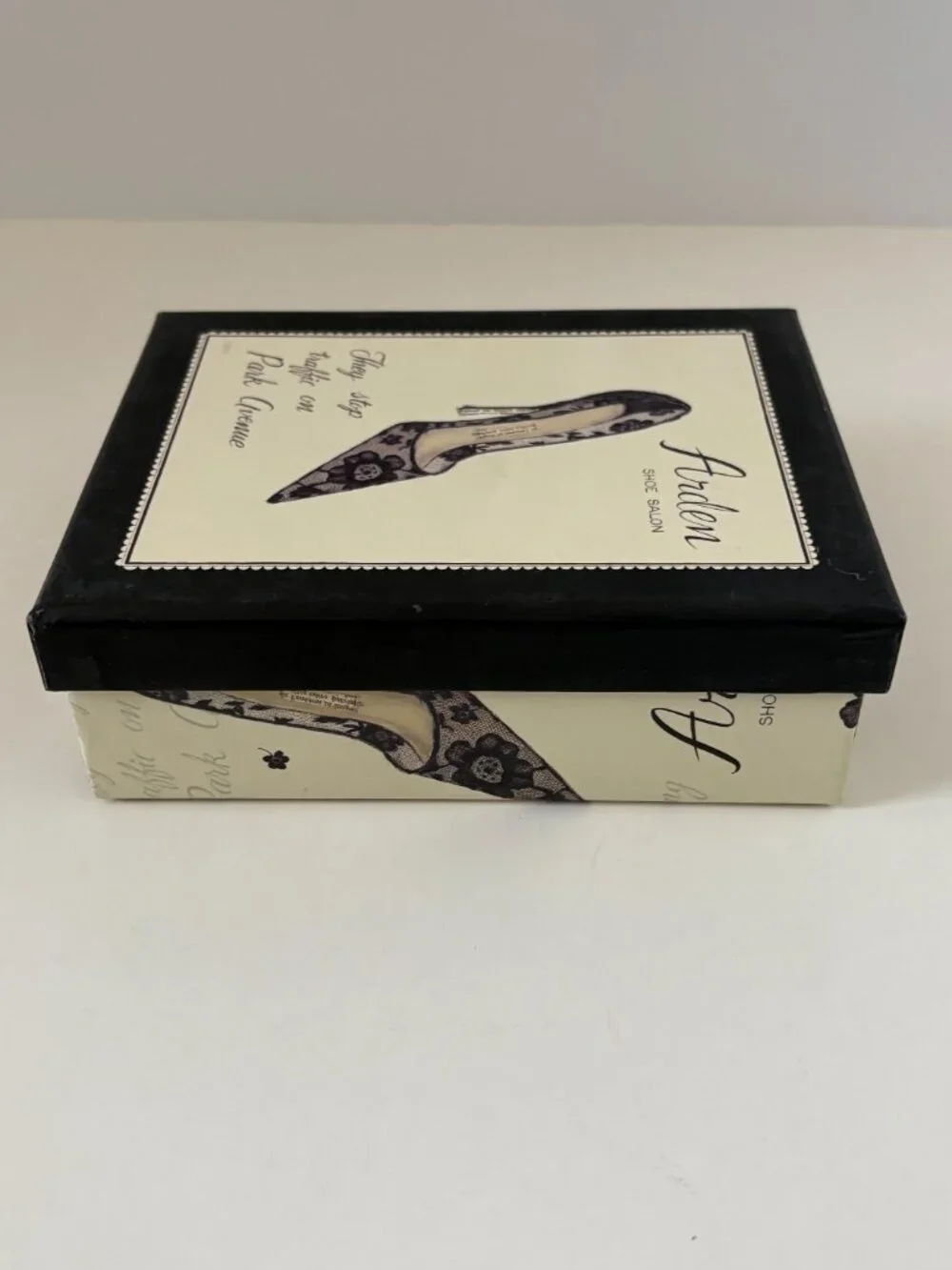 Emily Adams Girls Night Out Friendship 20 Note Card Set 2004 Arden Shoe Salon
